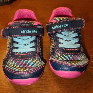 Stride Rite 5M infant velcro shoes